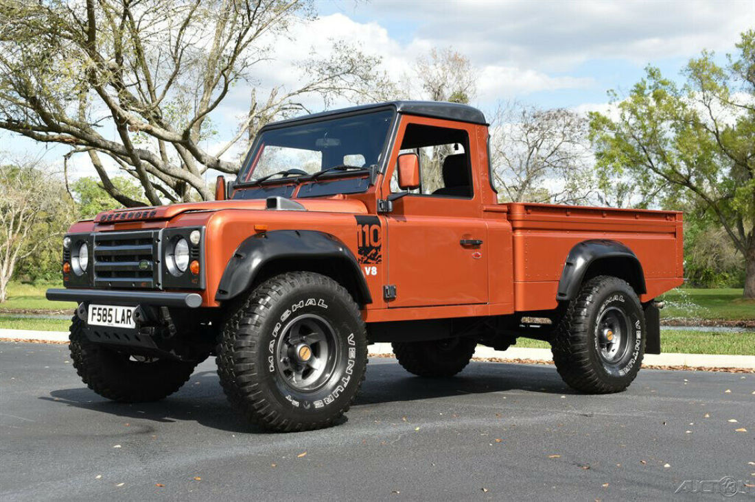 Rare 1988 Land Rover Defender 3.9L V8 Auto Heavy Duty Right Hand Drive 1988 Land Rover Defender 35k Miles 3.9L V8 Automatic