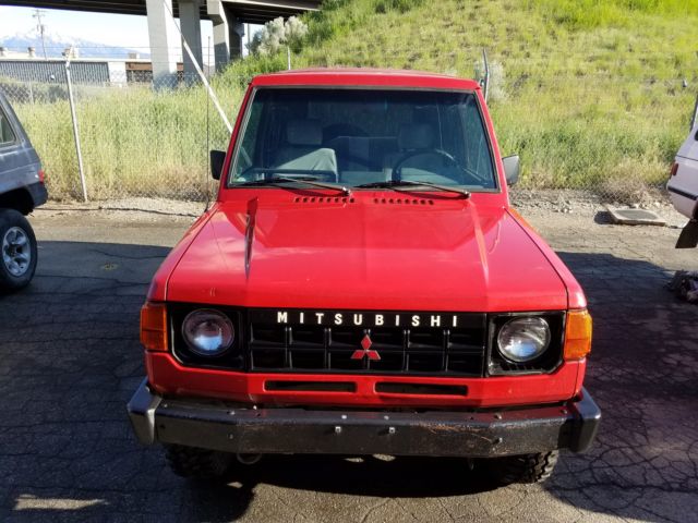 Rare 1988 Mitsubishi Montero / Dodge Raider 2 Door 4x4 With Manual Transmission 1988 Mitsubishi Montero