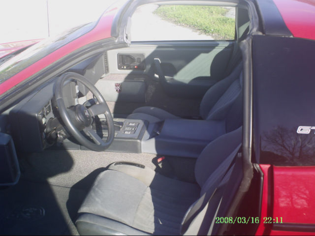 1988 Pontiac Fiero GT Coupe 2-Door - photo 4