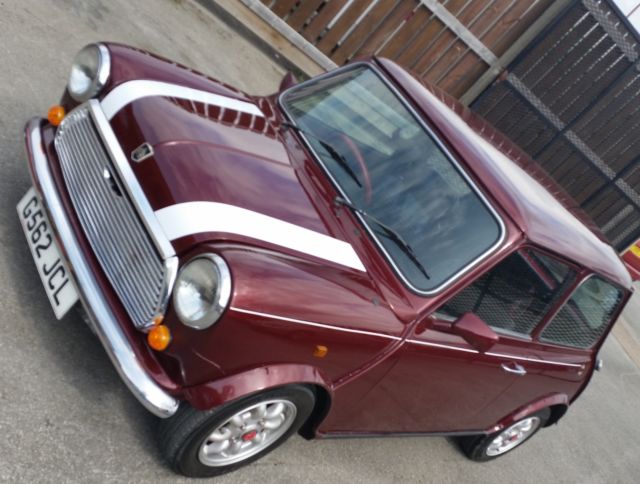 RARE 1989 MINI 30TH ANNIVERSARY MODEL. LOW MILEAGE REAL LEATHER 1989 Mini Classic Mini