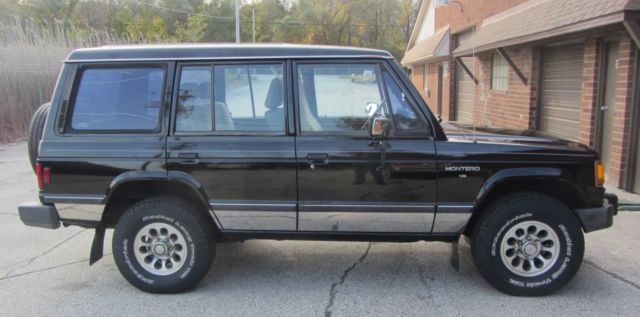 1989 Mitsubishi Montero LS