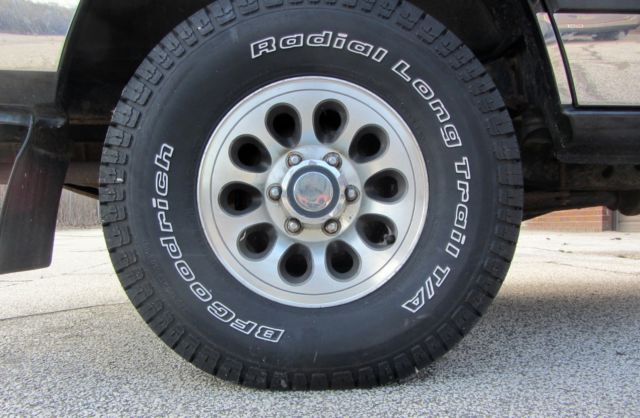 1989 Mitsubishi Montero LS - photo 4