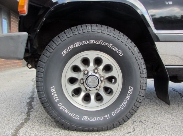1989 Mitsubishi Montero LS - photo 6
