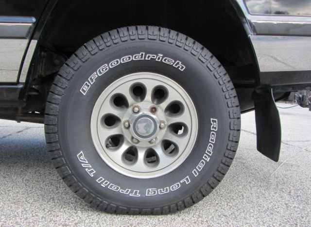 1989 Mitsubishi Montero LS - photo 7