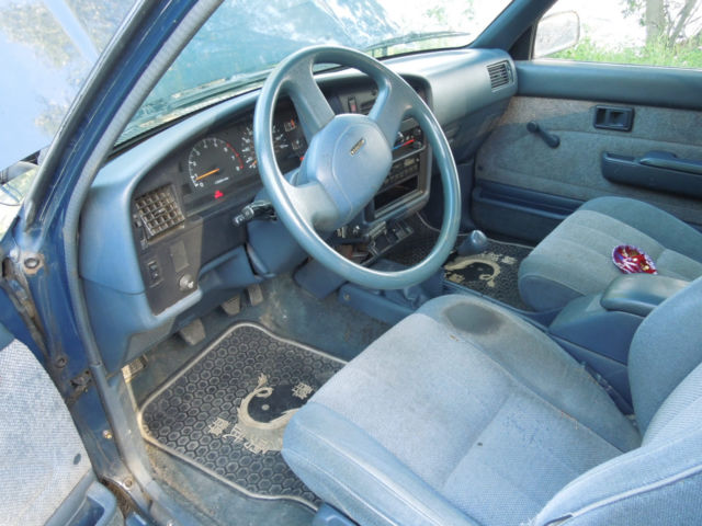 1989 Toyota SR5 1989 Toyota Pickup SR5 3.0L Manual 5 Speed - photo 4