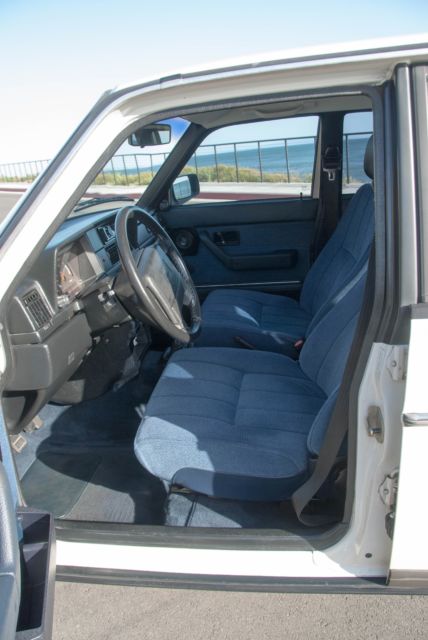 1990 Volvo 240 - photo 10