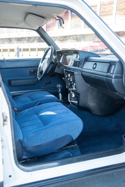 1990 Volvo 240 - photo 13