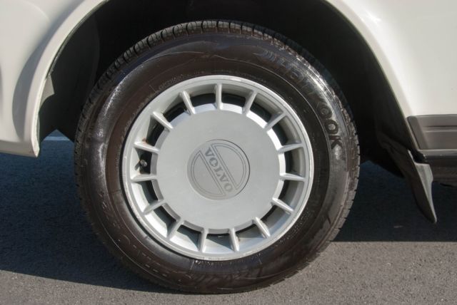 1990 Volvo 240 - photo 6