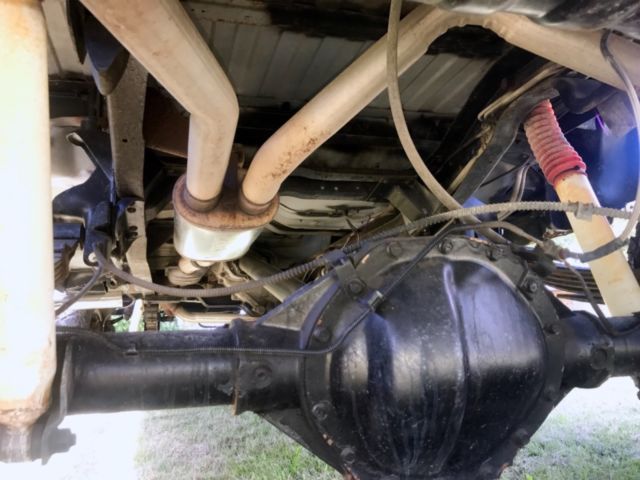1991 Chevrolet Suburban 2500 - photo 12