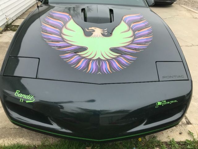 (Rare) 1991 Pontiac Firebird Trans Am bandit to an original excellent condition 1991 Pontiac Trans Am Bandit II