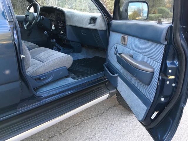 1991 Toyota 4Runner SR5 Sport Utility 4-Door - photo 12