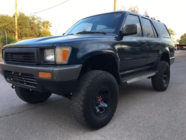 1991 Toyota 4Runner SR5 Sport Utility 4-Door - photo 2