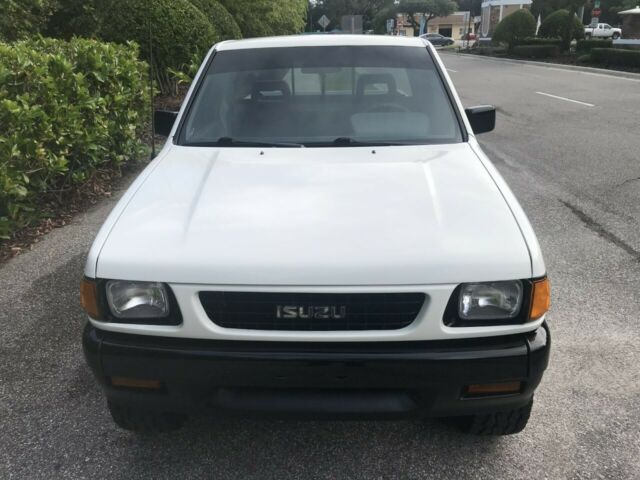 1992 Isuzu Pickup 4 x 4 - photo 5