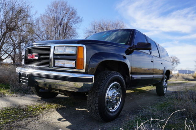 1993 Chevrolet Suburban Suburban 2500 - photo 2