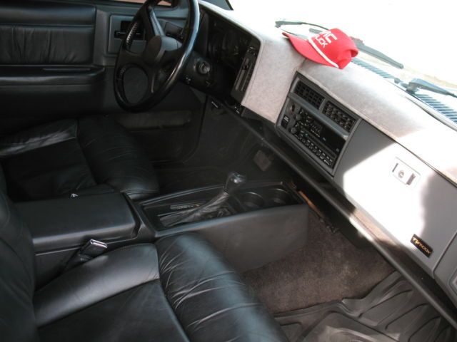 1993 GMC Typhoon SLT - photo 10