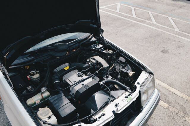 1994 Mercedes-Benz 300-Series E220 - photo 11