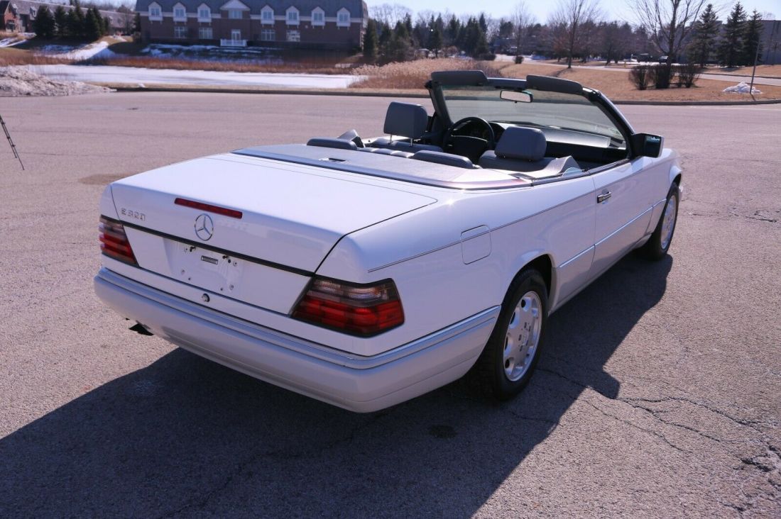 1994 Mercedes-Benz E-Class Convertible - photo 4