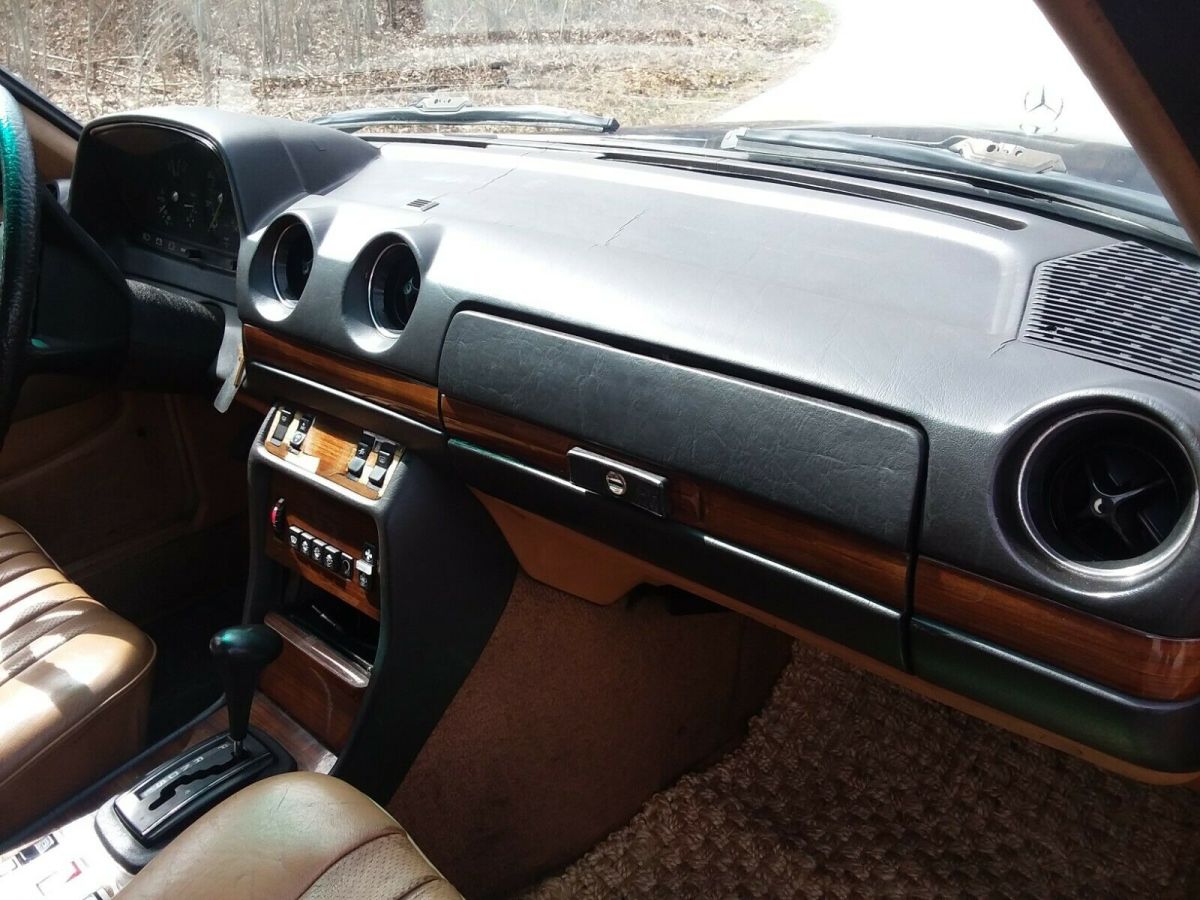 1982 Mercedes-Benz 300-Series W123 - photo 11