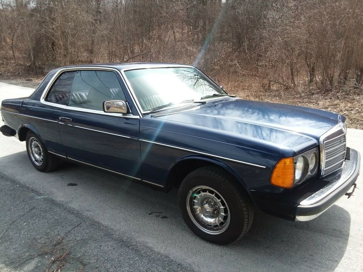 1982 Mercedes-Benz 300-Series W123 - photo 3