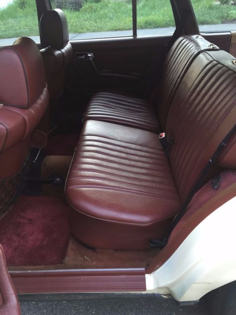 1984 Mercedes-Benz 300-Series - photo 11