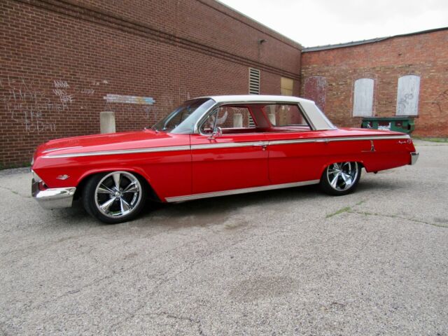 RARE 4 DOOR HT RED IN RED OUT A REALLY NICE CAR THAT DRIVES GREAT SHOWS WELL !!! 1962 Chevrolet Impala