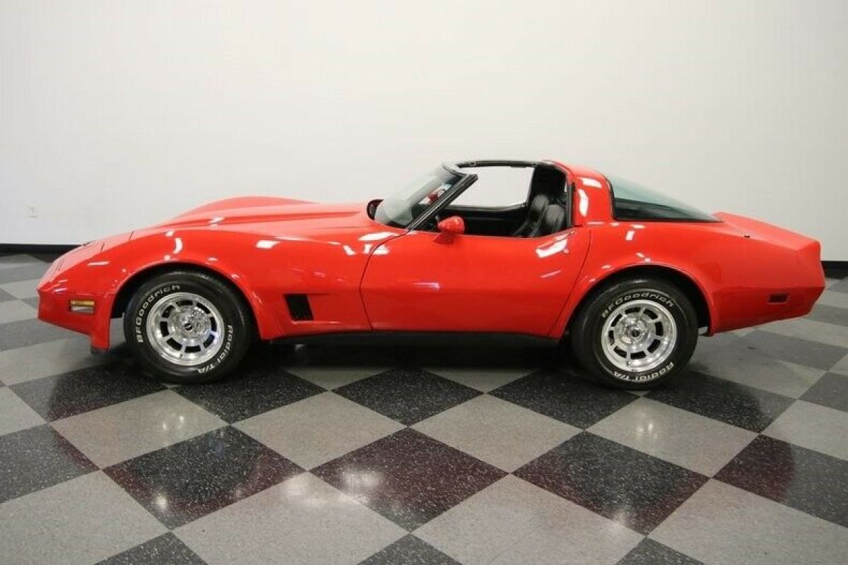 1981 Chevrolet Corvette - photo 3