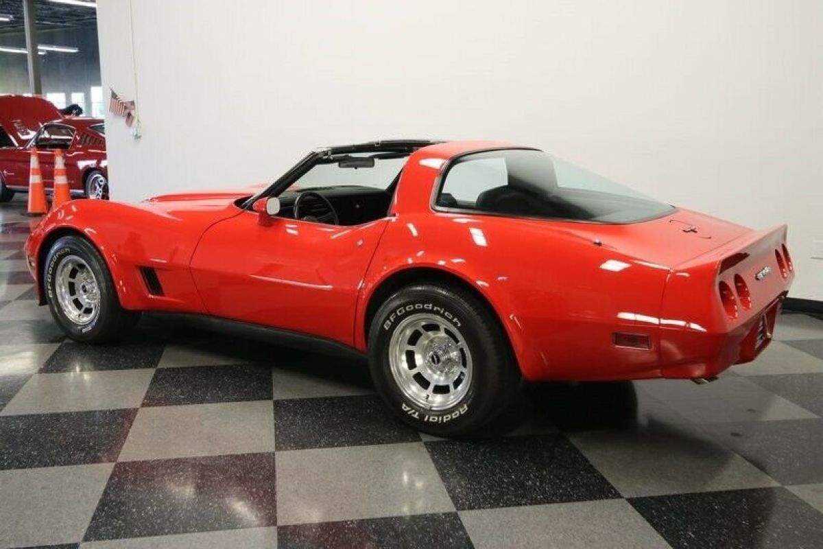 1981 Chevrolet Corvette - photo 9