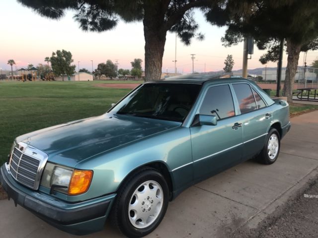 1992 Mercedes-Benz 400-Series - photo 2