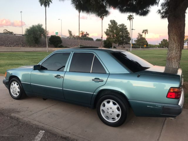 1992 Mercedes-Benz 400-Series - photo 3