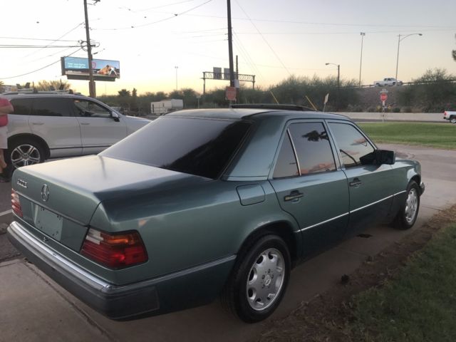 1992 Mercedes-Benz 400-Series - photo 4