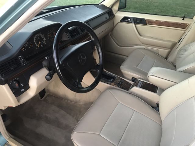 1992 Mercedes-Benz 400-Series - photo 6