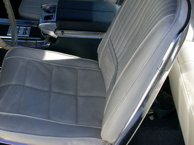 1966 Ford Thunderbird CONVERTIBLE - photo 8