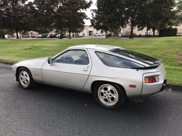 RARE 49K EURO IMPORT SUNROOF DELETE 300HP, FRESH TIMING BELT WATER PUMP SERVICES 1983 Porsche 928 928S EURO