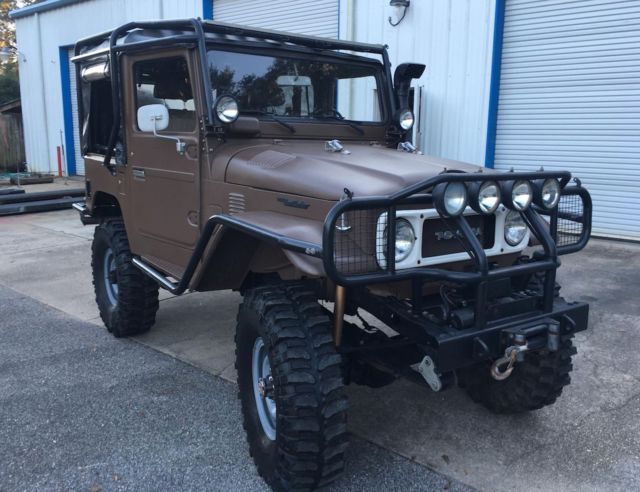 1983 Toyota Land Cruiser FJ40 - photo 2