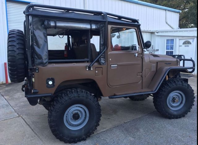 1983 Toyota Land Cruiser FJ40 - photo 4