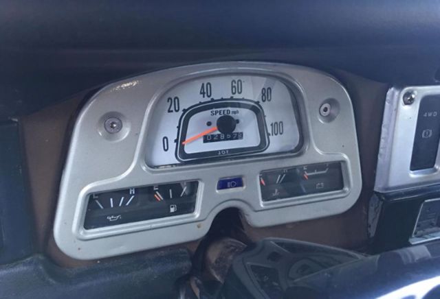 1983 Toyota Land Cruiser FJ40 - photo 9