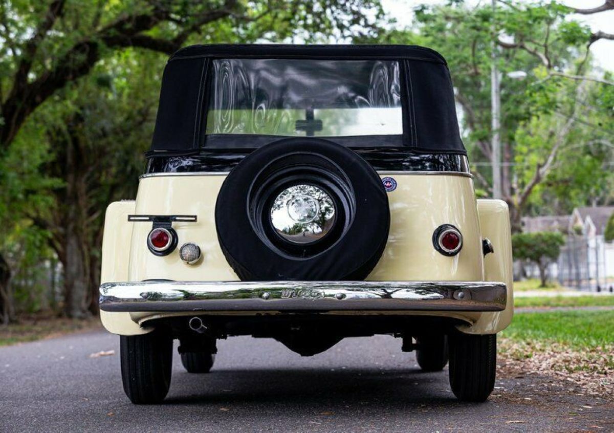 1950 Willys Jeepster - photo 12