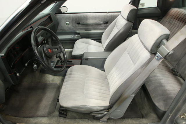1987 Chevrolet Monte Carlo Base Coupe 2-Door - photo 4