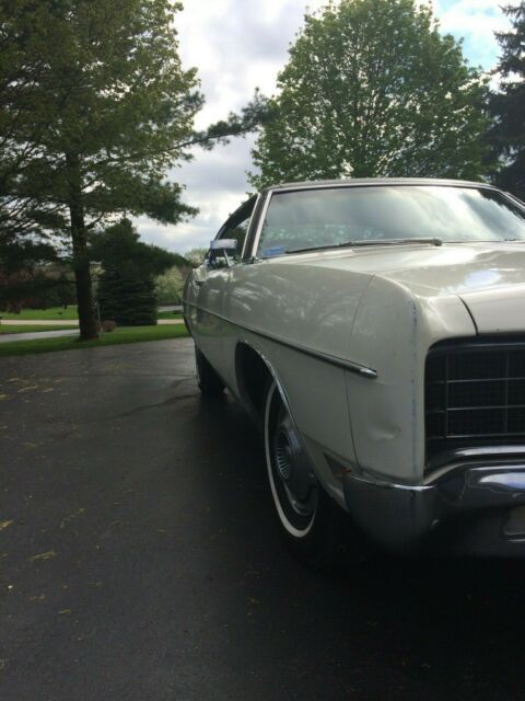 1970 Ford Galaxie XL - Bucket Seats - photo 9