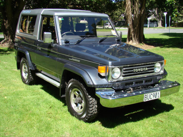 Rare and very close to original,Auto and full Lockers 1991 Toyota Land Cruiser Toyota factory cloth