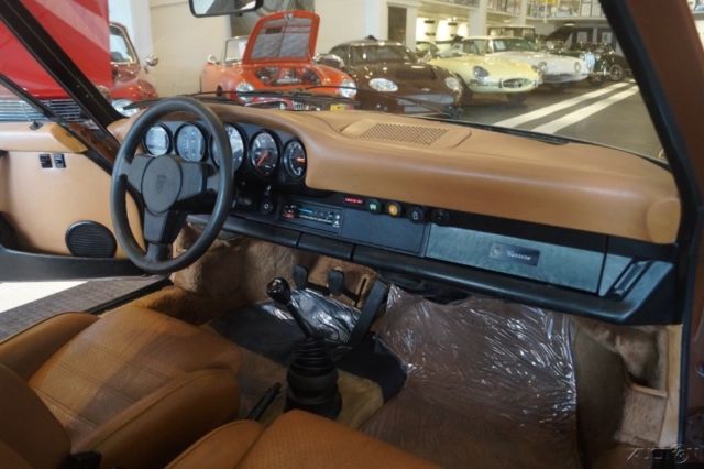1975 Porsche 911 - photo 9