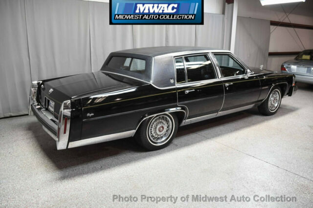 1989 Cadillac Brougham RARE BLK/BLK LEATHER CLEAN S CAROLINA CAR SERVICED - photo 6