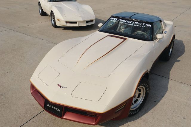 RARE Bowling Green 2-TONE Edition 1981 Chevrolet Corvette