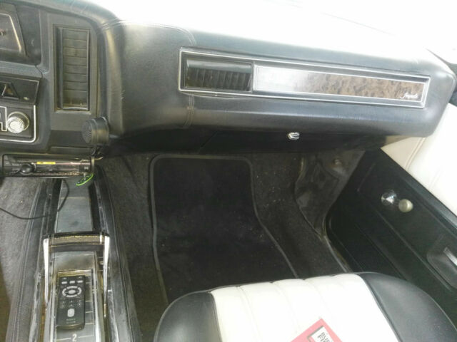 1972 Chevrolet Impala hard top - photo 7