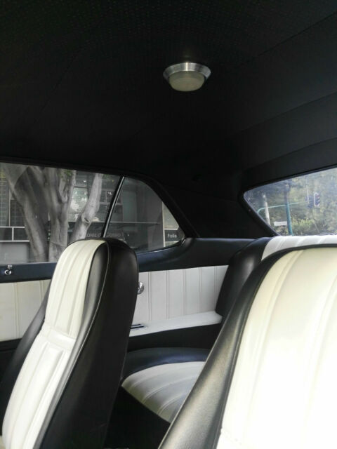 1972 Chevrolet Impala hard top - photo 9