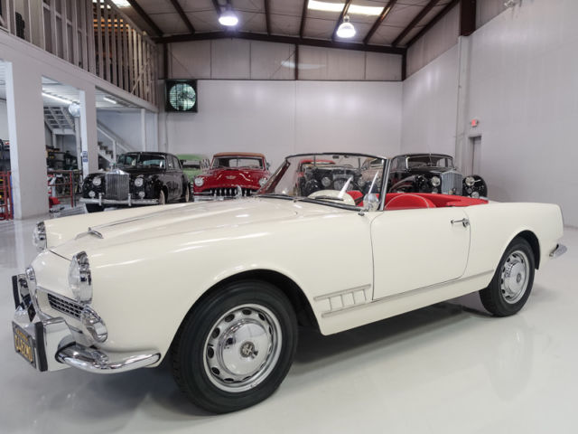 Rare classic 1959 Alfa Romeo 2000 Spider | Driven 1,000 miles since restoration 1959 Alfa Romeo Spider by Touring