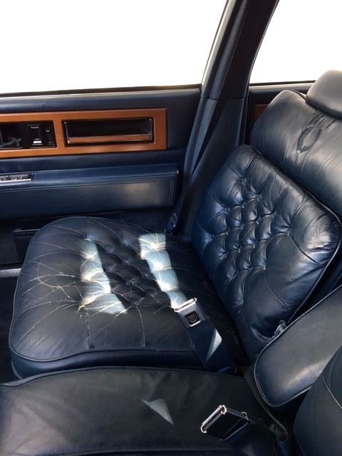 1988 Cadillac Fleetwood d'Elegance - photo 11