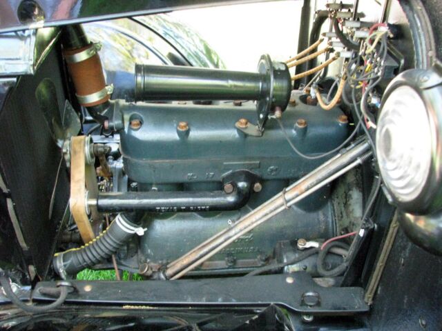 1925 Ford Model T - photo 11