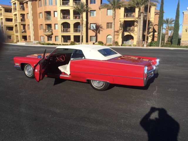 Rare Classic Red W White Convertible, Tilt & Telescopic 1968 Cadillac DeVille
