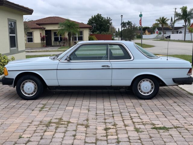 1979 Mercedes-Benz 300 CD 2 Door Coupe Diesel Rare Classic Low Miles - photo 2